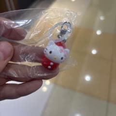 ハローキティ　いちご　めじるしちゃーむのサムネイル