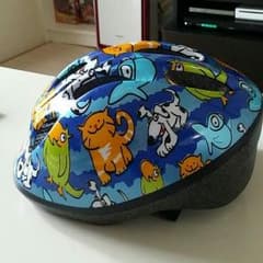 お子さん ヘルメットのサムネイル