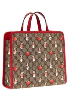 りんご♡ 新品 GUCCI グッチ ピーターラビット コラボ トートバッグ りんご♡様専用 新品 GUCCI グッチ ピーターラビット コラボ トート