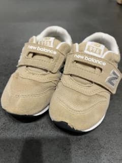 new balance 996 ベージュ キッズシューズのサムネイル