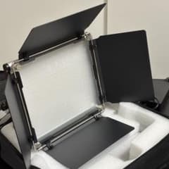 NEEWER 660PRO ビデオライトのサムネイル