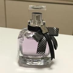 YSL 香水のサムネイル