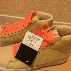 NIKE BLAZERのサムネイル