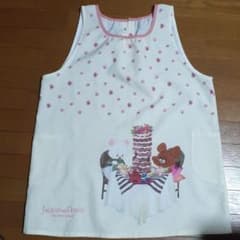 くまのがっこうエプロンのサムネイル