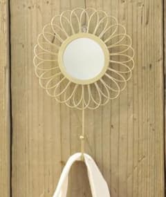 新品未使用  サリュ フック付きお花ミラー　鏡のサムネイル