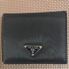 PRADA 財布のサムネイル