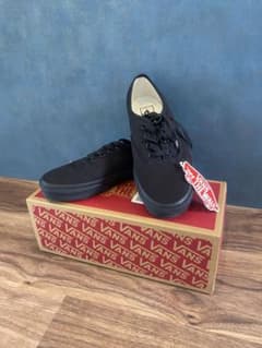 ◆新品未使用◆vans スニーカー ブラック 24cmのサムネイル