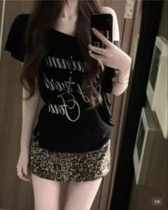 SHEIN 半袖肩出しTシャツY2Kプリントのサムネイル