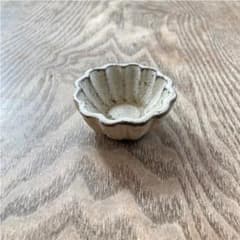 週末値下げ！小谷田潤　豆皿のサムネイル