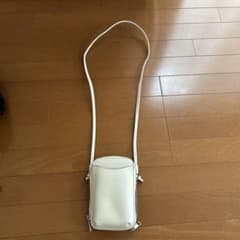 K*o様 ホワイト ショルダーバッグのサムネイル