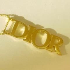 将菟様☆専用Dior☆ゴールドネックレスのサムネイル