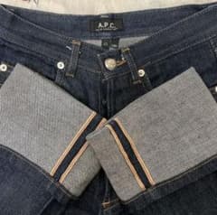 a.p.c（アーペーセー）ハイウエストデニムのサムネイル