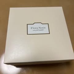 Flora Notis JILLSTUART ギフトボックスのサムネイル