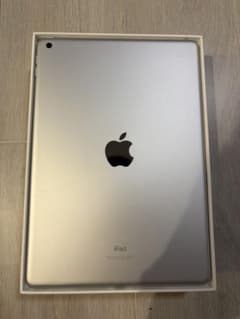 iPad 第9世代Wi-Fi 64GB シルバー本体 - メルカリ