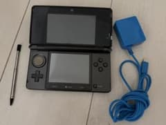 Nintendo 3DS 本体 ブラック 充電器付きのサムネイル