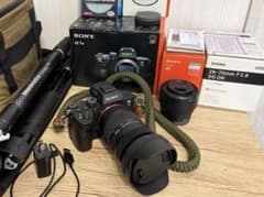 SONY α7III SIGMA 28-70mm F2.8 レンズ2本セットのサムネイル