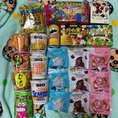 掲載最終日！激安‼︎お菓子・カップ麺詰め合わせのサムネイル