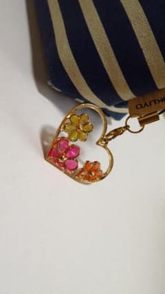 ハンドメイド ハートストラップのサムネイル