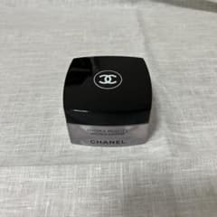 CHANEL イドゥラ ビューティ マイクロ クリーム　空き箱のサムネイル
