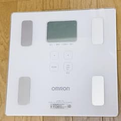 【専用】オムロン OMRON HBF-236-JWのサムネイル