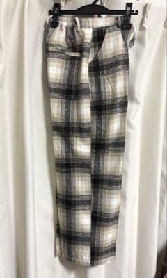 リエディ　チェック柄ストレートパンツ未使用のサムネイル