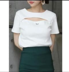 EVRIS ホワイト カットアウトTシャツのサムネイル