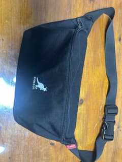 KANGOL ボディバッグ 黒のサムネイル