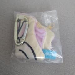 ちいかわ　映画　人魚の島のひみつ　ダイカットポーチ　うさぎ　ガチャガチャ