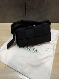 BOTTEGA VENETA パテッドテックカセットのサムネイル