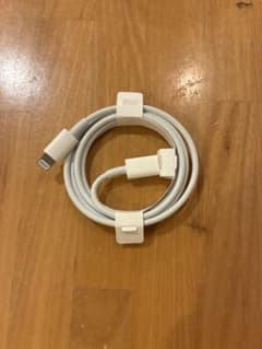 iPhone 正規品　充電器　純正ケーブルのサムネイル