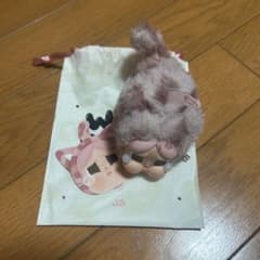 Pop Mart Crybaby ぬいぐるみ マスコットのサムネイル