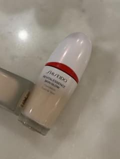SHISEIDO REVITAL ESSENCE SKIN GLOW 140のサムネイル