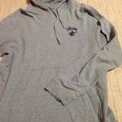 STUSSYグレーパーカ 古着のサムネイル