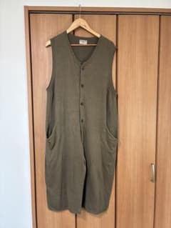 HOMELESS TAILOR ニット オールインワン カーキ つなぎのサムネイル