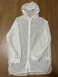 【美品】フード付き長袖シャツ ホワイト 白 パーカーシャツのサムネイル