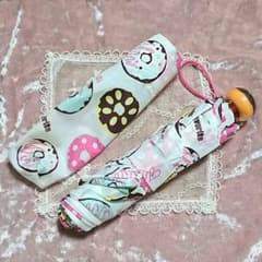 【美品】ドーナツ柄の折りたたみ傘♡のサムネイル