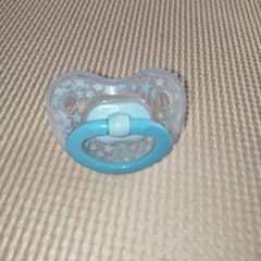 NUK ヌーク　おしゃぶりのサムネイル
