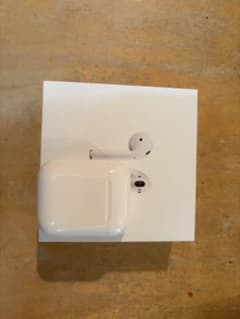 Apple AirPods 本体 第一世代のサムネイル