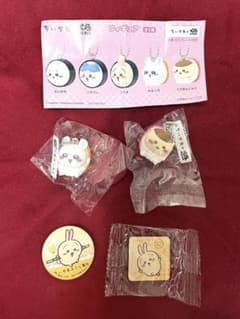 치이카와 쿠라 스시 콜라보레이션 피규어 마그넷 캔 배지 4점 세트