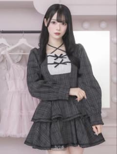pium クロステープバイカラーティアードワンピース ブラックチェック