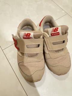 New Balance 420M ベージュ スニーカーのサムネイル