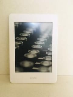 Kindle Paperwhite WiFi マンガモデル 32GBのサムネイル