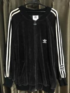 adidas トラックジャケットのサムネイル