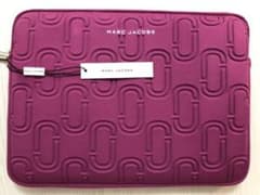 【未使用品】マークジェイコブス　パソコンケース　13インチのサムネイル