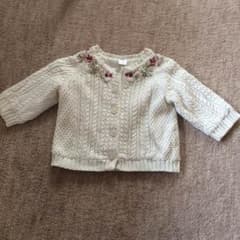 babygap  お花刺繍＊ カーディガンのサムネイル