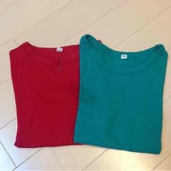 きなこさま専用 無印半袖Tシャツ2枚サイズ100 赤は未使用❗️のサムネイル