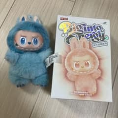 ラブブ　Pop Martのサムネイル