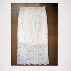 お得♡美品♡今年人気の白レーススカートのサムネイル
