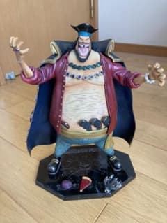 POP 黒ひげ　ワンピース　フィギュアのサムネイル