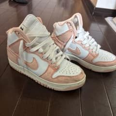 NIKE Dunk High ホワイト ピンク スニーカーのサムネイル